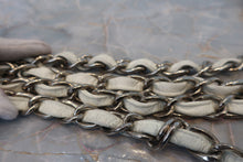 画像をギャラリービューアに読み込む, CHANEL/シャネル ダイアナマトラッセチェーンショルダーバッグ キャビアスキン ホワイト/シルバー金具 ショルダーバッグ 700120230