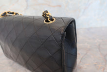 将图片加载到图库查看器,CHANEL/香奈儿 CF 链条包 羊皮 Black/Gold hadware(黑色/金色金属) 肩背包 700120015