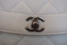 画像をギャラリービューアに読み込む, CHANEL/シャネル ダイアナマトラッセチェーンショルダーバッグ キャビアスキン ホワイト/シルバー金具 ショルダーバッグ 700120230