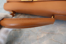 Load image into Gallery viewer, HERMES KELLY 32 Graine Couchevel leather Natural □C Engraving Shoulder bag 700040072