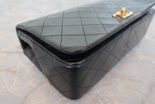 将图片加载到图库查看器,CHANEL/香奈儿 CF 链条包 羊皮 Black/Gold hadware(黑色/金色金属) 肩背包 700120015