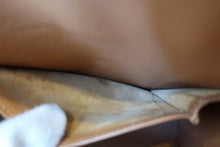 Load image into Gallery viewer, HERMES KELLY 32 Graine Couchevel leather Natural □C Engraving Shoulder bag 700040072