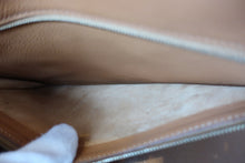 Load image into Gallery viewer, HERMES KELLY 32 Graine Couchevel leather Natural □C Engraving Shoulder bag 700040072