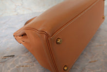 将图片加载到图库查看器,HERMES KELLY 32 Box carf leather Natural 〇U刻印 Shoulder bag 700080131