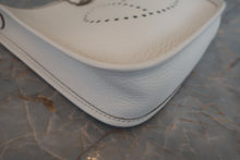将图片加载到图库查看器,HERMES EVELYNE TPM Clemence leather Gris perle W刻印 Shoulder bag 800060189