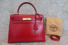 画像をギャラリービューアに読み込む, HERMES/エルメス ケリー28 ボックスカーフ ヴァーミリオン 〇S刻印 ショルダーバッグ 800030183