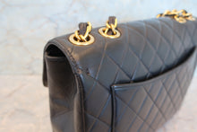 将图片加载到图库查看器,CHANEL/中号CF 单盖包 链条包 羊皮 Black/Gold hadware(黑色/金色金属) 肩背包 700120011