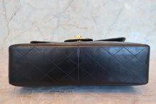 将图片加载到图库查看器,CHANEL/中号CF 单盖包 链条包 羊皮 Black/Gold hadware(黑色/金色金属) 肩背包 700120011