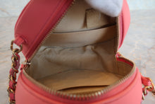 將圖片載入圖庫檢視器 CHANEL/シャネル マトラッセラウンドチェーンショルダーバッグ ラムスキン ピンク/ゴールド金具 ショルダーバッグ 700070053
