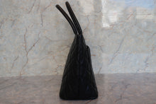 Load image into Gallery viewer, CHANEL Medallion Tote Caviar skin Black/Gold hadware Tote bag 700120006