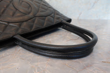 Load image into Gallery viewer, CHANEL Medallion Tote Caviar skin Black/Gold hadware Tote bag 700120006