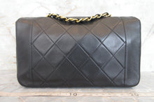 将图片加载到图库查看器,CHANEL/香奈儿 戴妃 CF 链条包 羊皮 Black/Gold hadware(黑色/金色金属)   肩背包 700030159