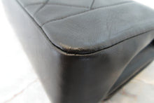 将图片加载到图库查看器,CHANEL/香奈儿 戴妃 CF 链条包 羊皮 Black/Gold hadware(黑色/金色金属)   肩背包 700030159