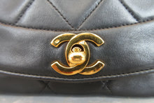 将图片加载到图库查看器,CHANEL/香奈儿 戴妃 CF 链条包 羊皮 Black/Gold hadware(黑色/金色金属) 肩背包 700030159