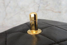 将图片加载到图库查看器,CHANEL/香奈儿 戴妃 CF 链条包 羊皮 Black/Gold hadware(黑色/金色金属) 肩背包 700030159