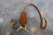 将图片加载到图库查看器,HERMES BIRKIN 40 Clemence leather Natural sable □D刻印 Hand bag 800050054