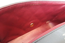 将图片加载到图库查看器,CHANEL/香奈儿 戴妃 CF 链条包 羊皮 Black/Gold hadware(黑色/金色金属)   肩背包 700030159