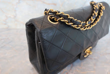 Load image into Gallery viewer, CHANEL Matelasse double flap double chain shoulder bag Lambskin Black/Gold hadware Shoulder bag 700100160