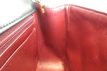 将图片加载到图库查看器,CHANEL/香奈儿 戴妃 CF 链条包 羊皮 Black/Gold hadware(黑色/金色金属)   肩背包 700030159