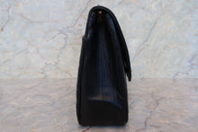 Load image into Gallery viewer, CHANEL Matelasse chain shoulder bag Lambskin Black/Gold hadware Shoulder bag 700120007