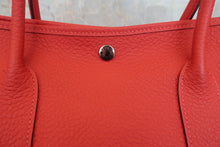 將圖片載入圖庫檢視器 HERMES/エルメス ガーデンパーティPM ネゴンダ ルージュピヴォワンヌ R刻印 トートバッグ 800030181