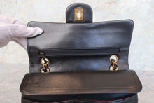 Load image into Gallery viewer, CHANEL Matelasse double flap double chain shoulder bag Lambskin Black/Gold hadware Shoulder bag 700100160