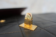 Load image into Gallery viewer, CHANEL Matelasse chain shoulder bag Lambskin Black/Gold hadware Shoulder bag 700120020