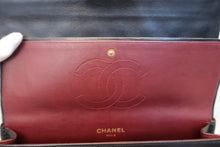 Load image into Gallery viewer, CHANEL Matelasse chain shoulder bag Lambskin Black/Gold hadware Shoulder bag 700120020