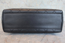 画像をギャラリービューアに読み込む, CHANEL/シャネル マトラッセ台形ハンドバッグ キャビアスキン ブラック/シルバー金具 ハンドバッグ 800030133