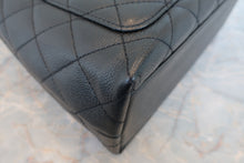画像をギャラリービューアに読み込む, CHANEL/シャネル マトラッセ台形ハンドバッグ キャビアスキン ブラック/シルバー金具 ハンドバッグ 800030133
