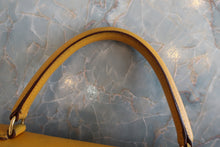 將圖片載入圖庫檢視器 HERMES/エルメス ケリー28 クシュベル ジョーヌ 〇Z刻印 ショルダーバッグ 700080126