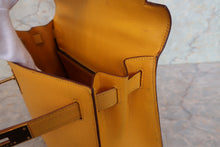 將圖片載入圖庫檢視器 HERMES/エルメス ケリー28 クシュベル ジョーヌ 〇Z刻印 ショルダーバッグ 700080126