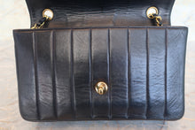 Load image into Gallery viewer, CHANEL Mademoiselle chain shoulder bag Lambskin Navy/Gold hadware Shoulder bag 700100131