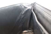 画像をギャラリービューアに読み込む, CHANEL/シャネル マトラッセ台形ハンドバッグ キャビアスキン ブラック/シルバー金具 ハンドバッグ 800030133