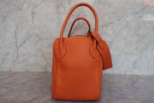 將圖片載入圖庫檢視器 HERMES/エルメス リンディ34 トリヨンクレマンス オレンジ □M刻印 ショルダーバッグ 700090073