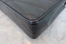 画像をギャラリービューアに読み込む, CHANEL/シャネル Vステッチチェーンショルダーバッグ キャビアスキン ブラック/ゴールド金具 ショルダーバッグ 800030196