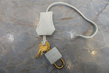 Load image into Gallery viewer, HERMES BIRKIN 30 Clemence leather White □O Engraving Hand bag 700050283