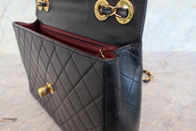 将图片加载到图库查看器,CHANEL/香奈儿 中号CF 单盖包 链条包 羊皮 Black/Gold hadware(黑色/金色金属) 肩背包 700100138