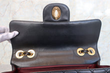 将图片加载到图库查看器,CHANEL/香奈儿 中号CF 单盖包 链条包 羊皮 Black/Gold hadware(黑色/金色金属) 肩背包 700100138