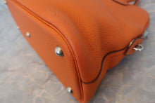 将图片加载到图库查看器,HERMES/BOLIDE 31 Clemence leather Orange □H刻印 Shoulder bag 800040168