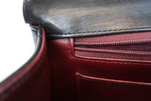 将图片加载到图库查看器,CHANEL/香奈儿 中号CF 单盖包 链条包 羊皮 Black/Gold hadware(黑色/金色金属) 肩背包 700100138