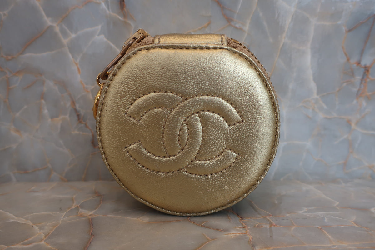 Chanel Vintage Chanel Black Leather Round Jewelry Case Gold CC