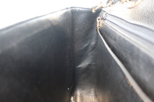 将图片加载到图库查看器,CHANEL/香奈儿 V线 链条包 荔枝皮 Black/Gold hadware(黑色/金色金属) 肩背包 800030196
