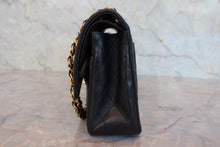 將圖片載入圖庫檢視器 CHANEL/シャネル マトラッセWフラップWチェーンショルダーバッグ ラムスキン ブラック/ゴールド金具 ショルダーバッグ 800080031