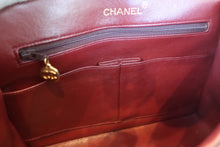 Load image into Gallery viewer, CHANEL Matelasse double flap double chain shoulder bag Lambskin Navy/Gold hadware Shoulder bag 700100126