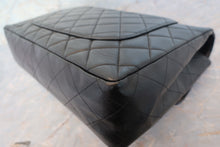 Load image into Gallery viewer, CHANEL Medium Matelasse single flap chain shoulder bag Lambskin Black/Gold hadware Shoulder bag 700100113