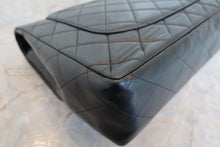 Load image into Gallery viewer, CHANEL Medium Matelasse single flap chain shoulder bag Lambskin Black/Gold hadware Shoulder bag 700100113