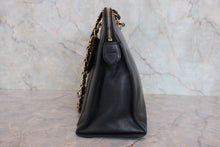画像をギャラリービューアに読み込む, CHANEL/シャネル ココマークチェーントートバッグ キャビアスキン ブラック/ゴールド金具 トートバッグ 800060101