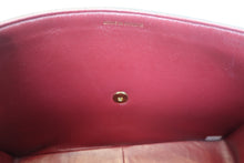 Load image into Gallery viewer, CHANEL Medium Matelasse single flap chain shoulder bag Lambskin Black/Gold hadware Shoulder bag 700080059