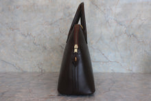 Load image into Gallery viewer, HERMES/BOLIDE 31 Box carf leather Chocolat 〇Z Engraving Hand bag 800020100